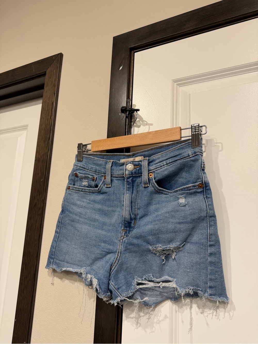 Levi’s high rise shorts